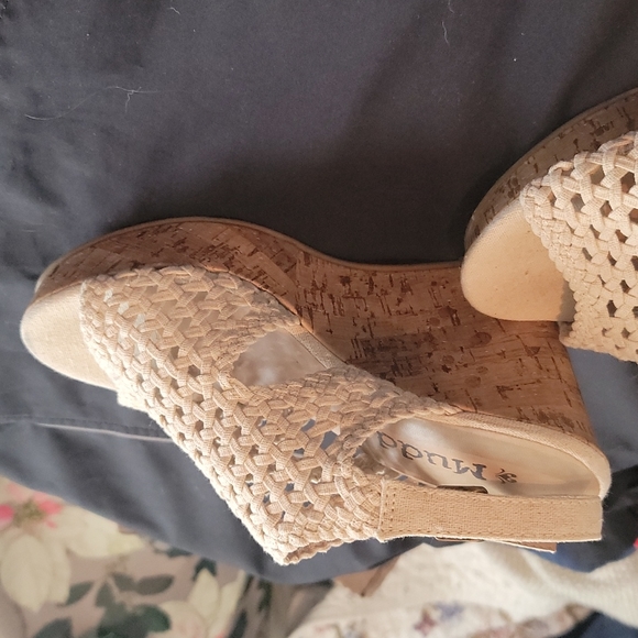 Wedge Sandals - Picture 2 of 3